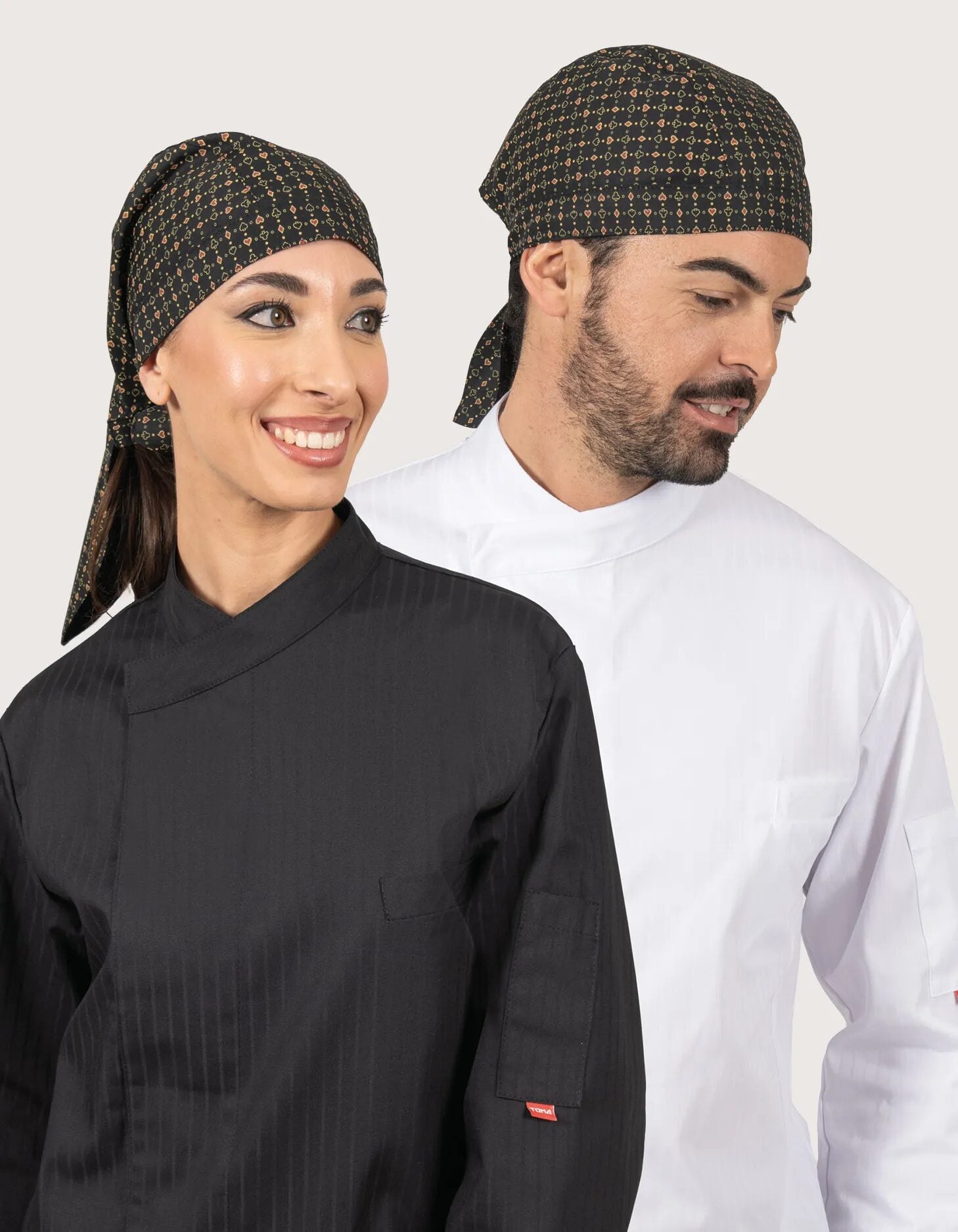 Carter Kuharska Bandana s Uzorkom – Set 2 Komada
